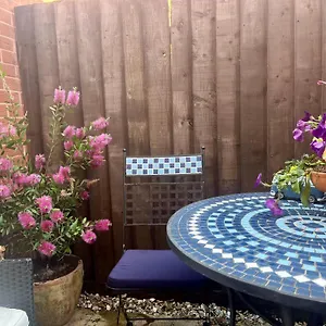 Entire Two Bed Coach House Super King Beds Turn Into Singles Exeter